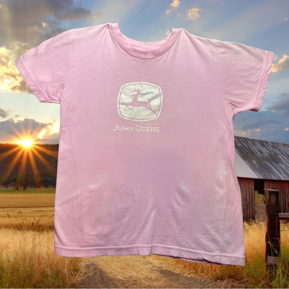 JOHN DEERE GIRLS SIZE MEDIUM T-SHIRT
